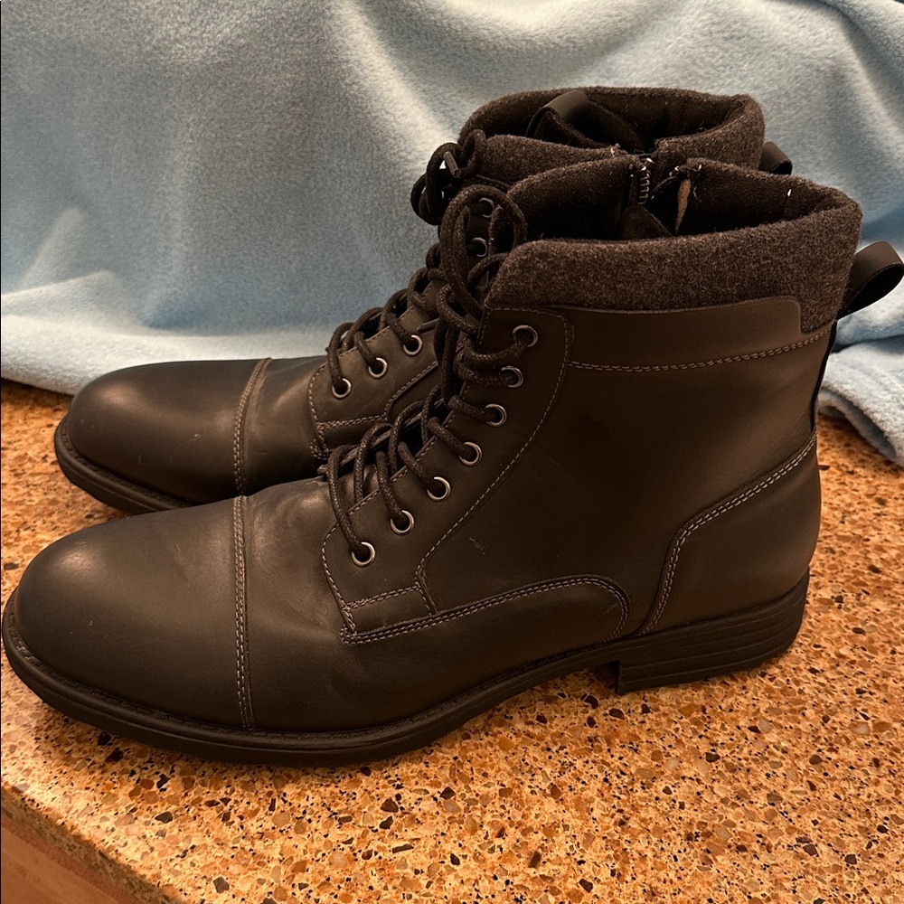 Men's Express Boots SZ 11
